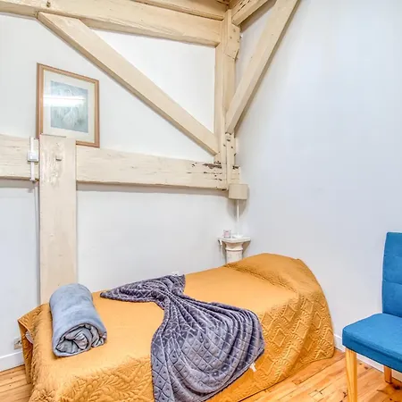 Plein Centre Duplex Apartment
