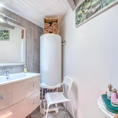 Plein Centre Duplex Apartment Bordeaux
