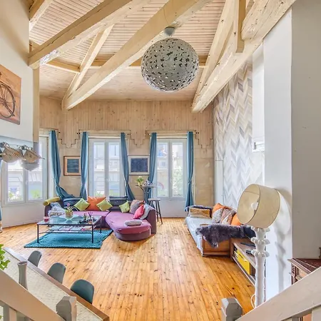 Plein Centre Duplex Apartman